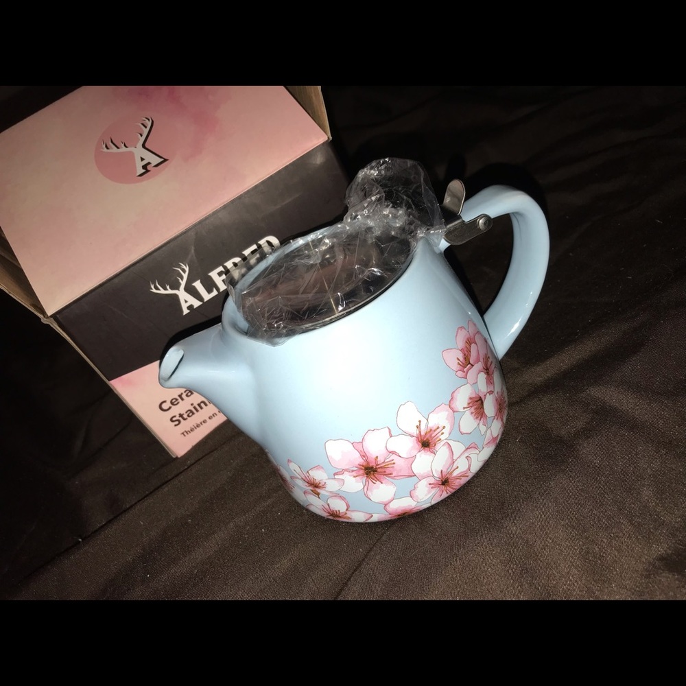 Alfred Floral Teapot *Brand New*